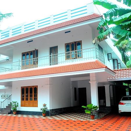 Grace Guest Home Thrissur Eksteriør billede